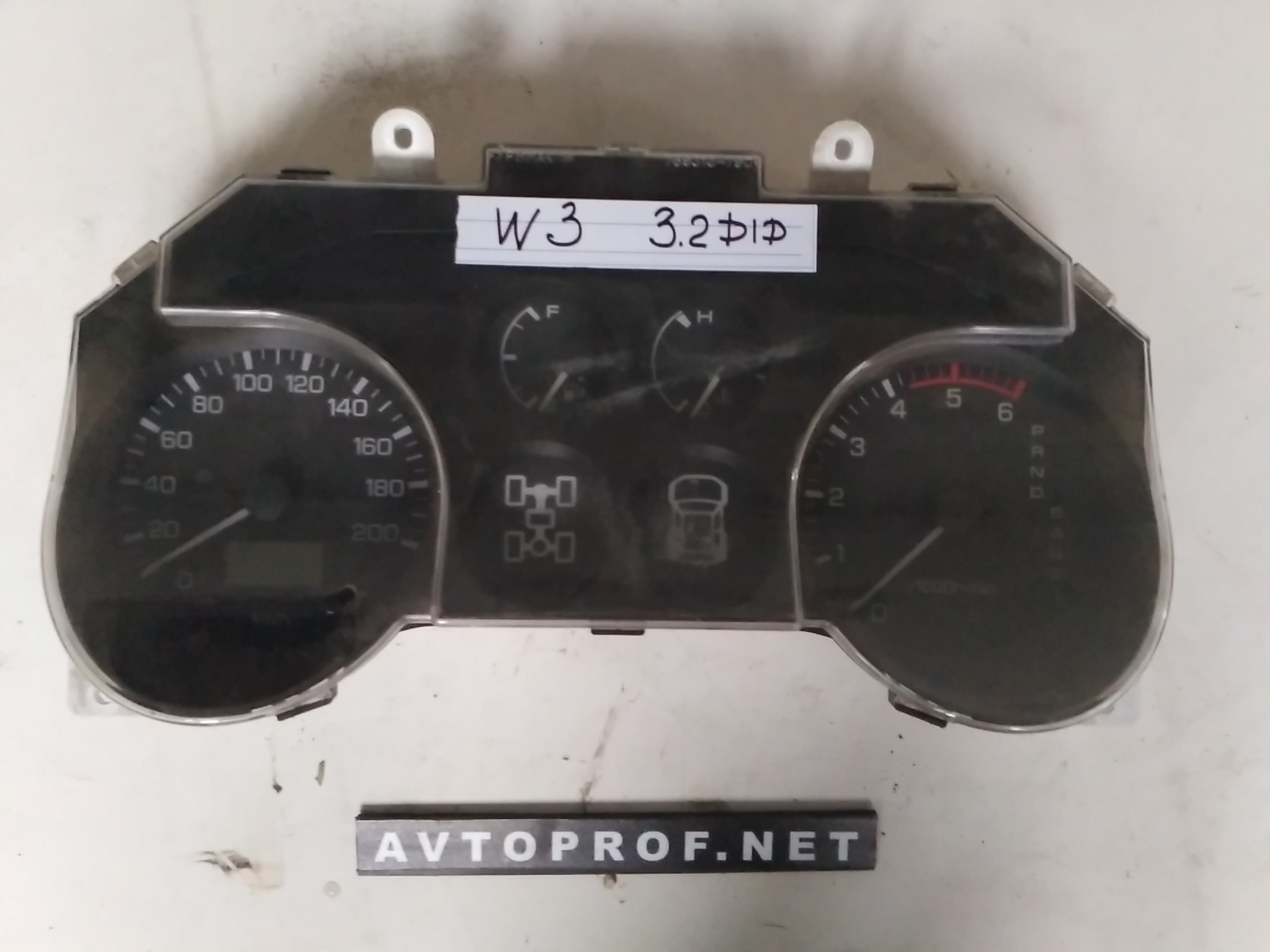 щиток приборов на mitsubishi pajero sport 3. приборная панель паджеро спорт 1. Mitsubishi панель приборов mr115069.